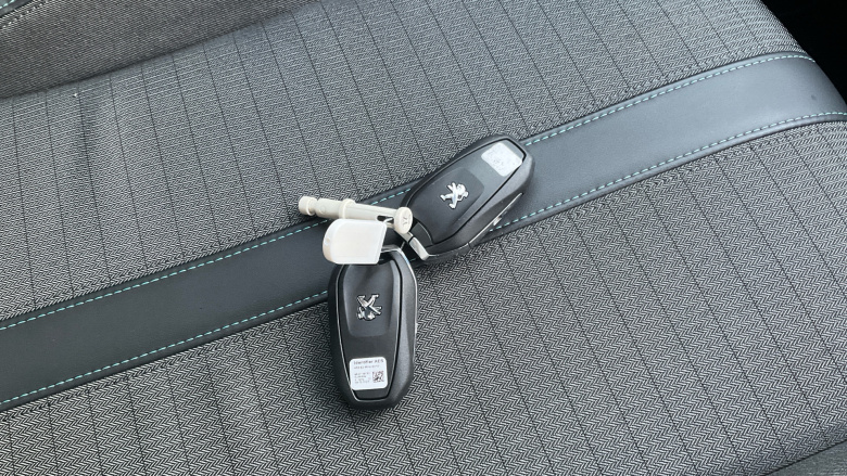 Peugeot 208 1.2 PureTech 100 Allure Premium + 5dr Petrol Hatchback